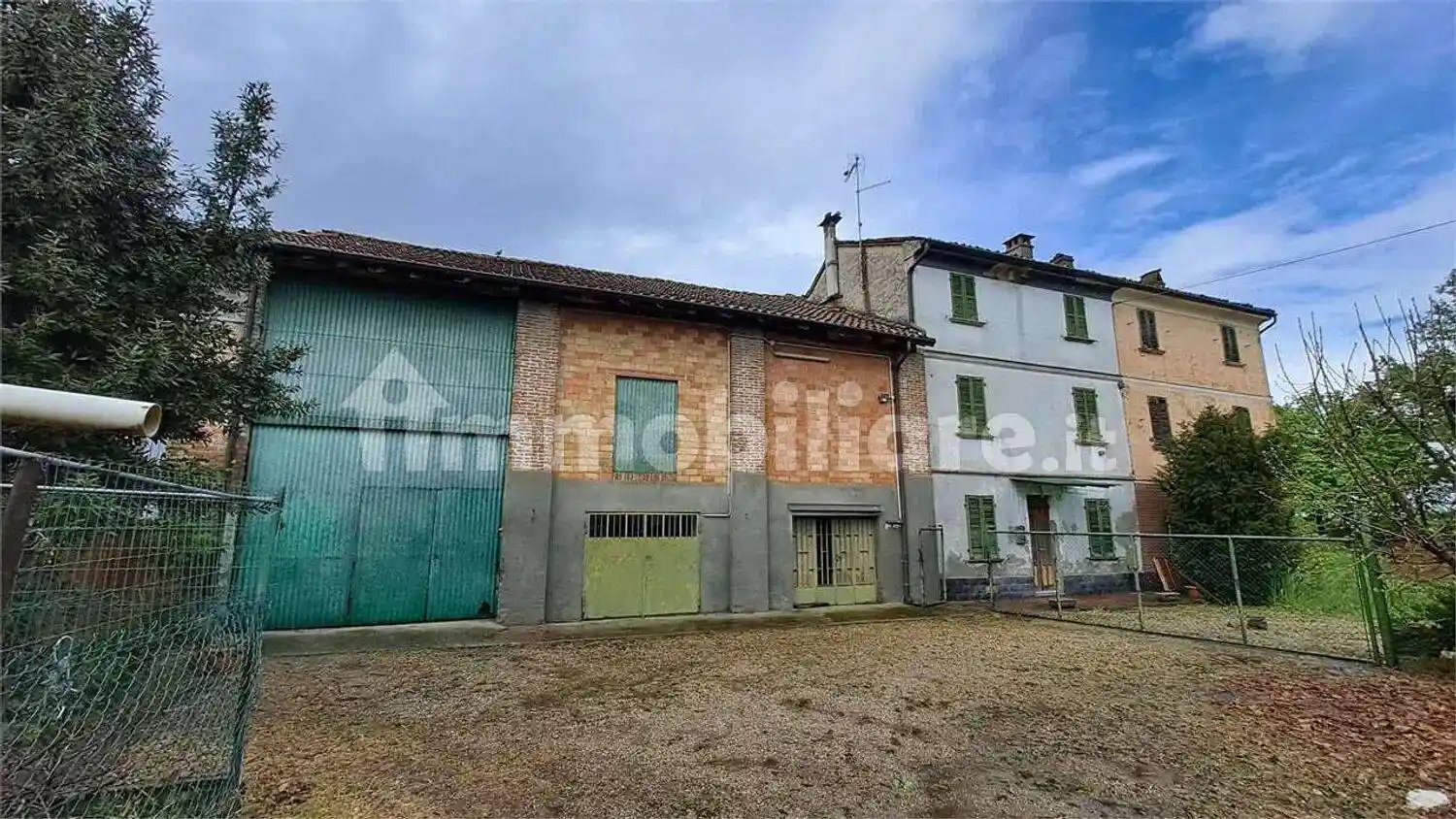 Villa in vendita a Pinarolo Po