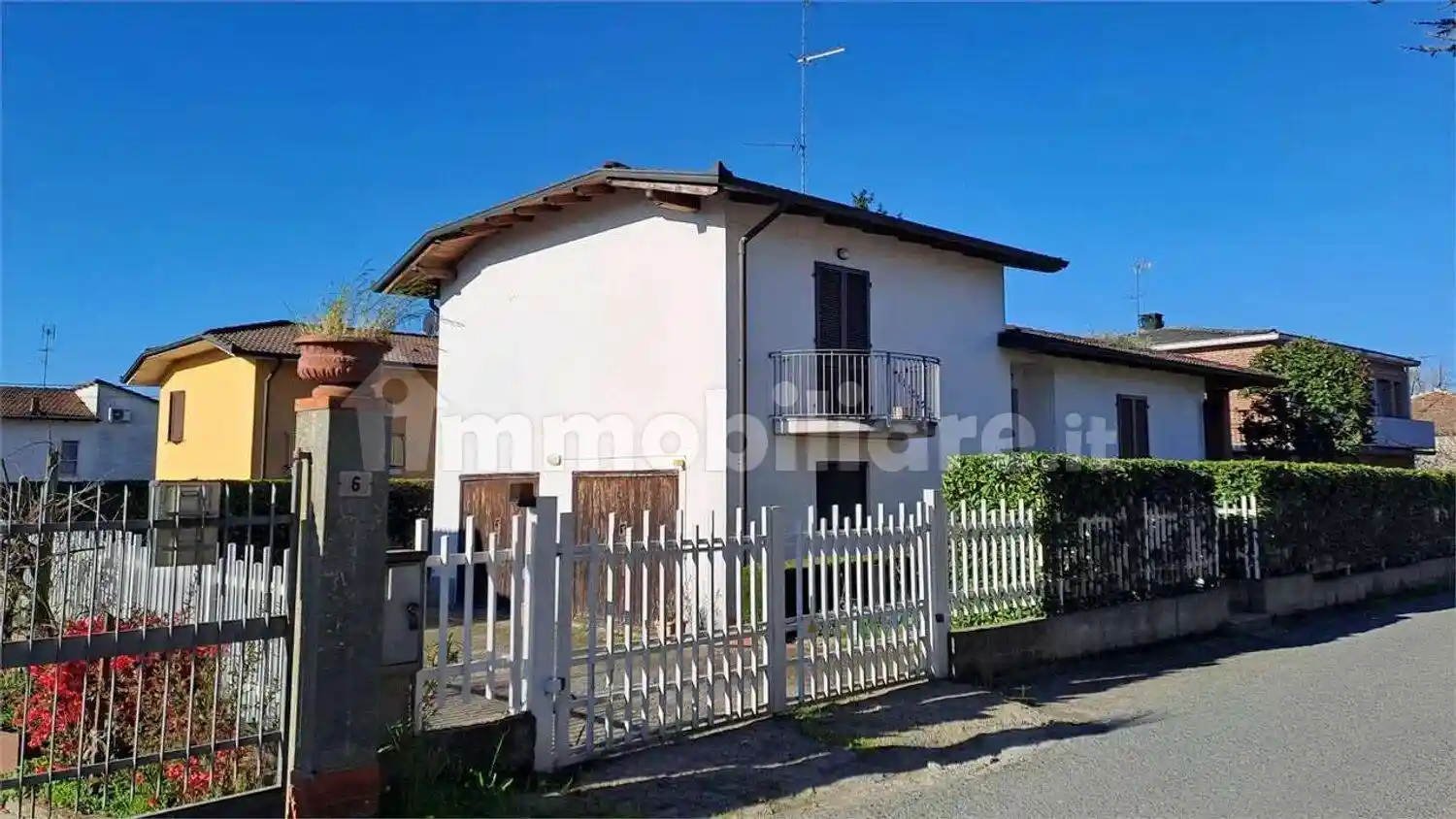 Villa in vendita a Casteggio