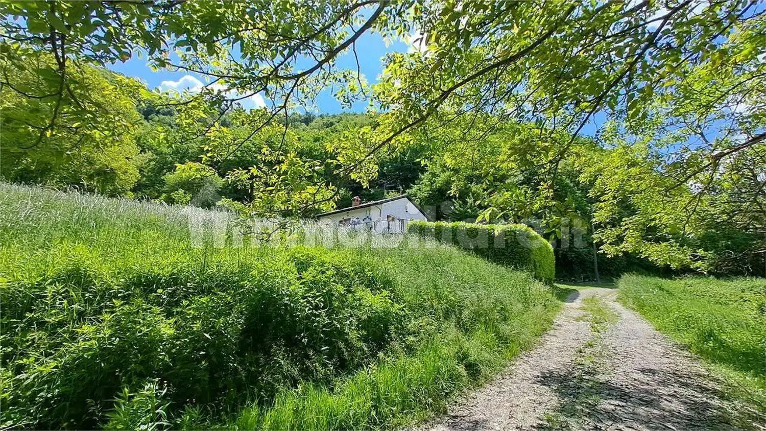 Villa in vendita a Val di Nizza