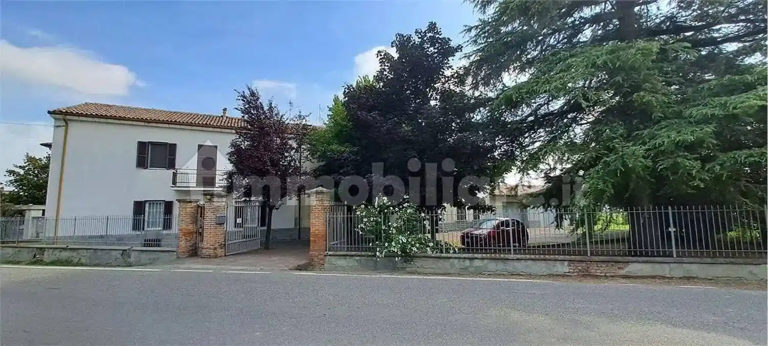 Rustico - Casale in vendita a Casteggio