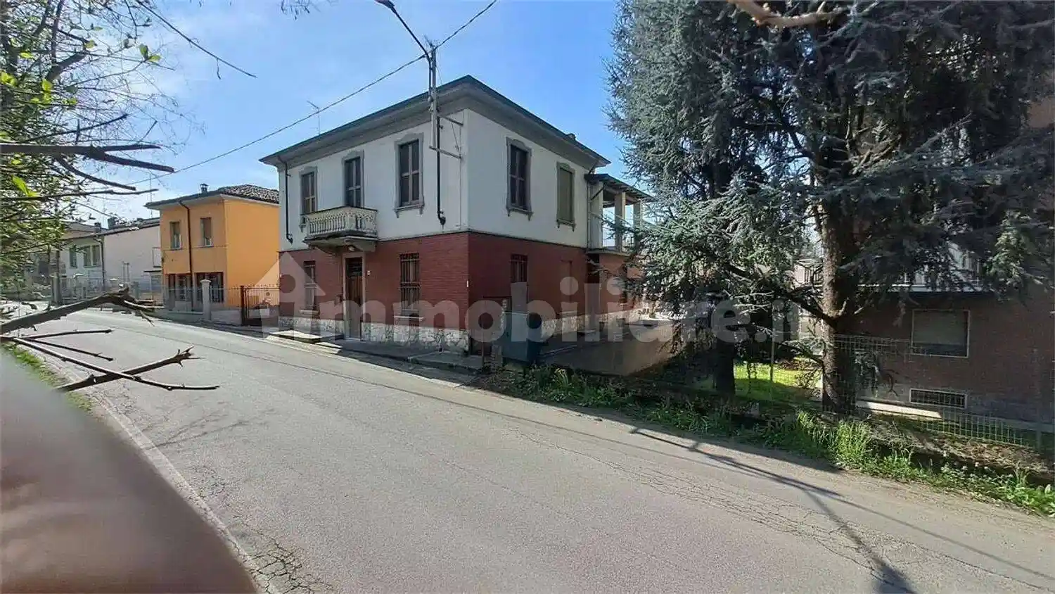 Villa in vendita a Casteggio