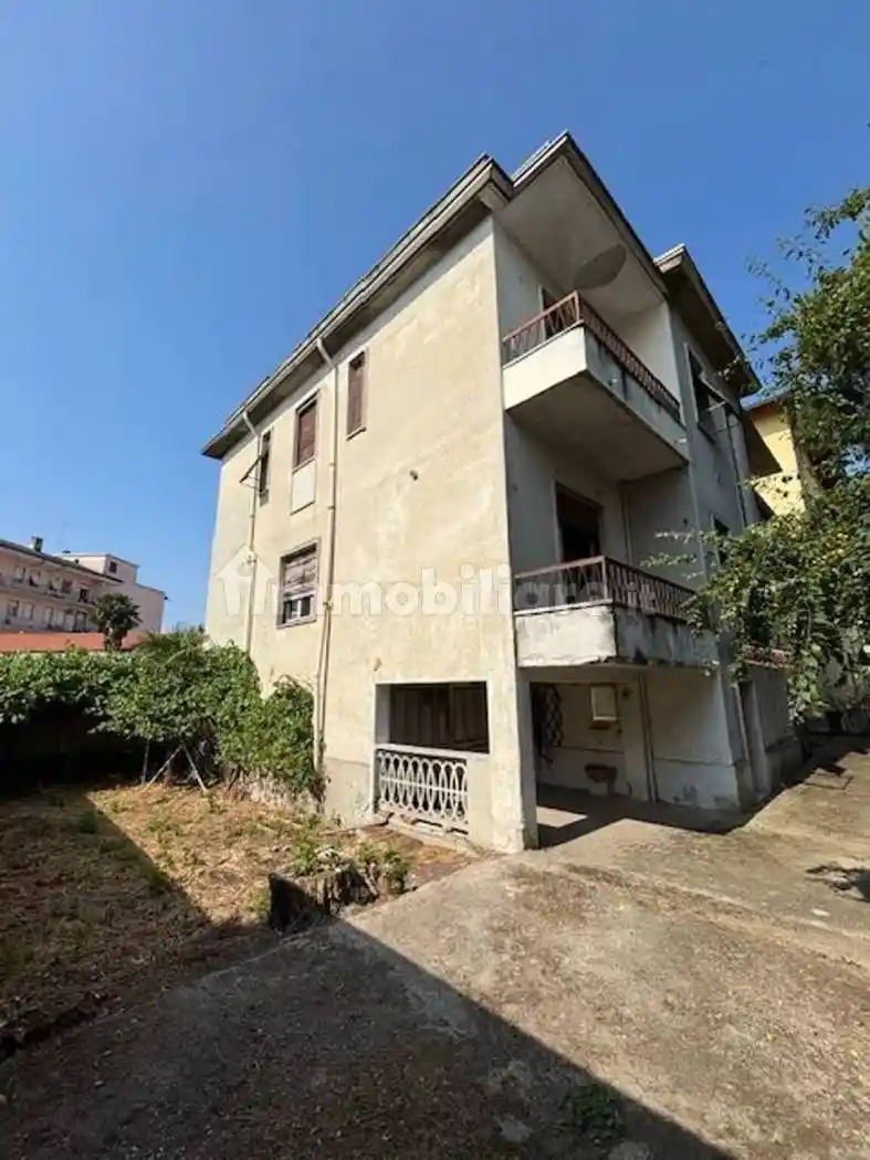 Villa in vendita a Vigevano