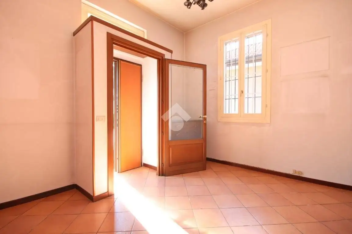 Trilocale via 4 novembre 9, Centro, Barzanò - foto 3