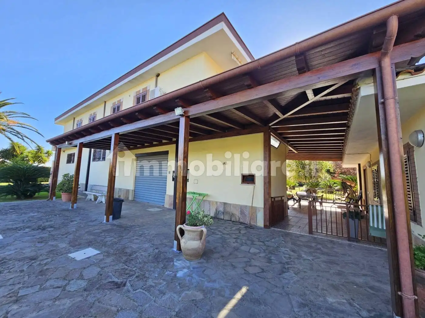 Villa in vendita a Latina