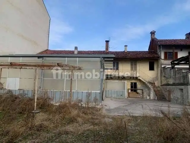 Rustico - Casale in vendita a Vigone