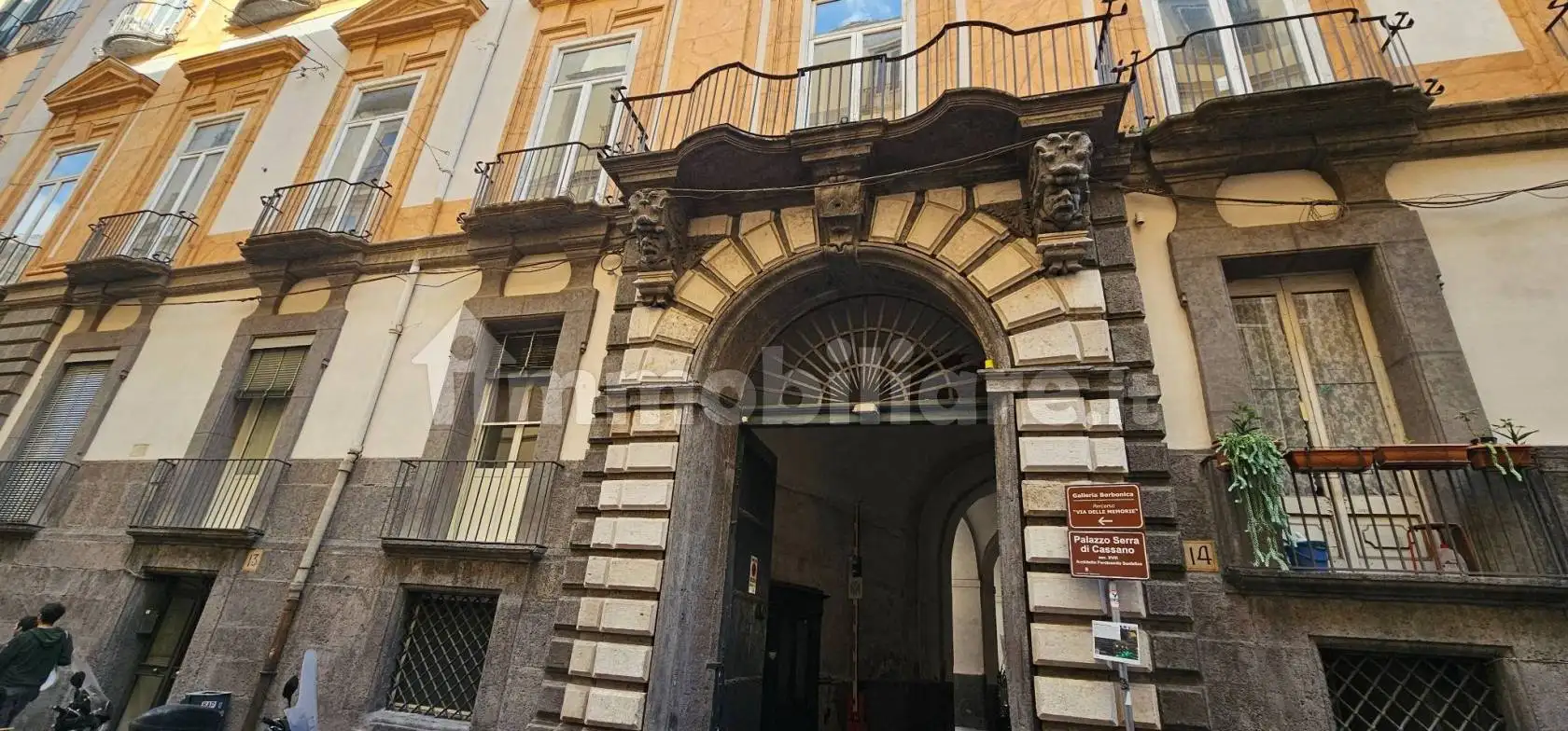 Appartamento in vendita a Napoli