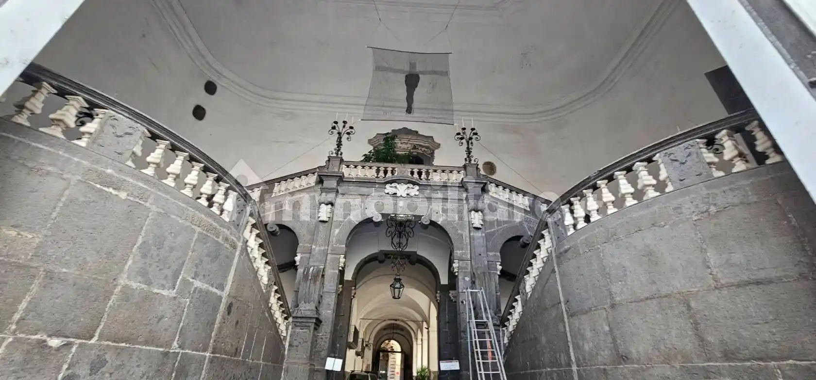 Trilocale via Monte di Dio, Santa Lucia, Napoli - foto 4