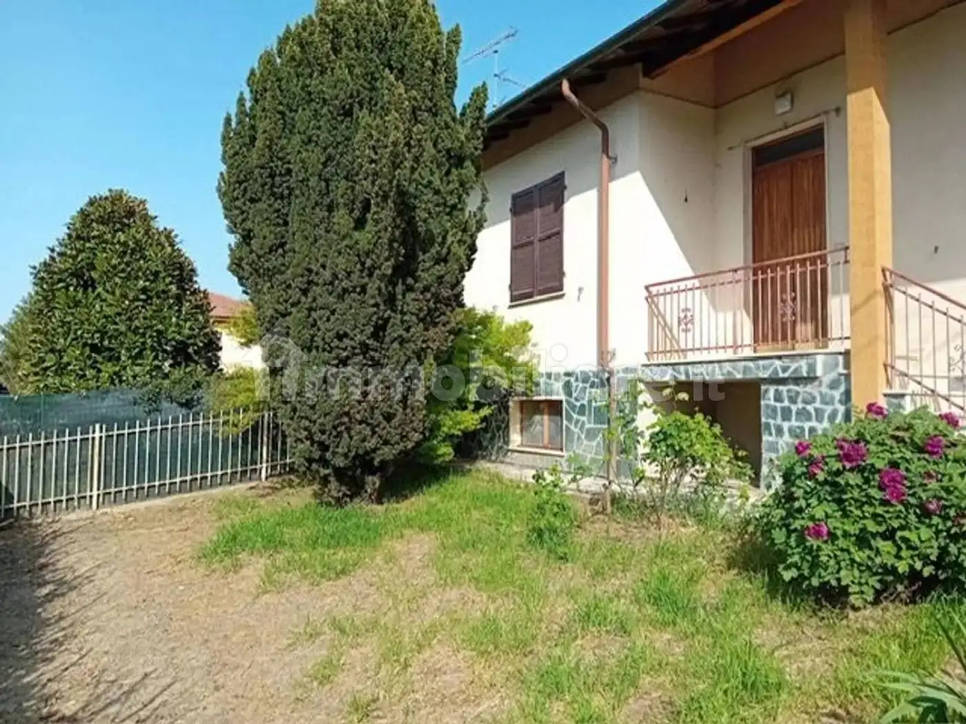Villa unifamiliare via Per Berzano San C., Berzano di Tortona - foto 3