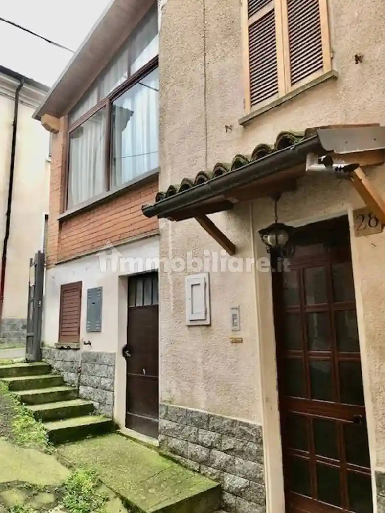 Villa unifamiliare via Roma, 28, Centro, Cerreto Grue - foto 2