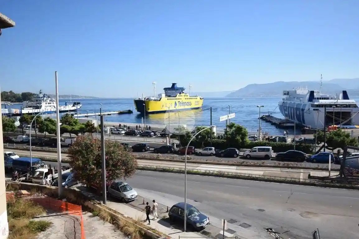 Bilocale via Pola 27, Libertà, Messina - foto 2