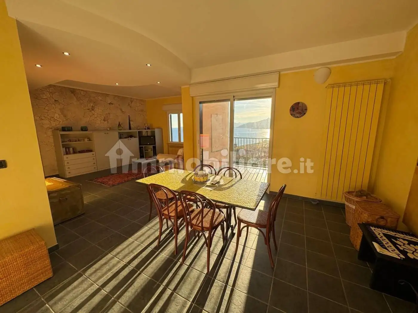 Appartamento in vendita a Borgio Verezzi