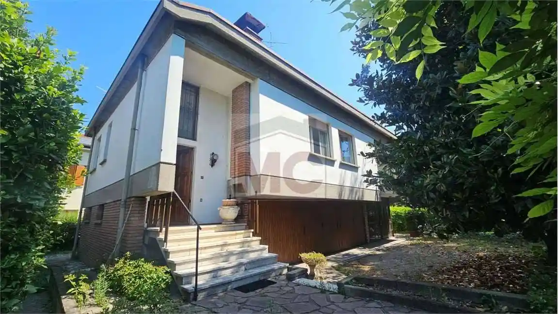 Villa in vendita a Rubiera