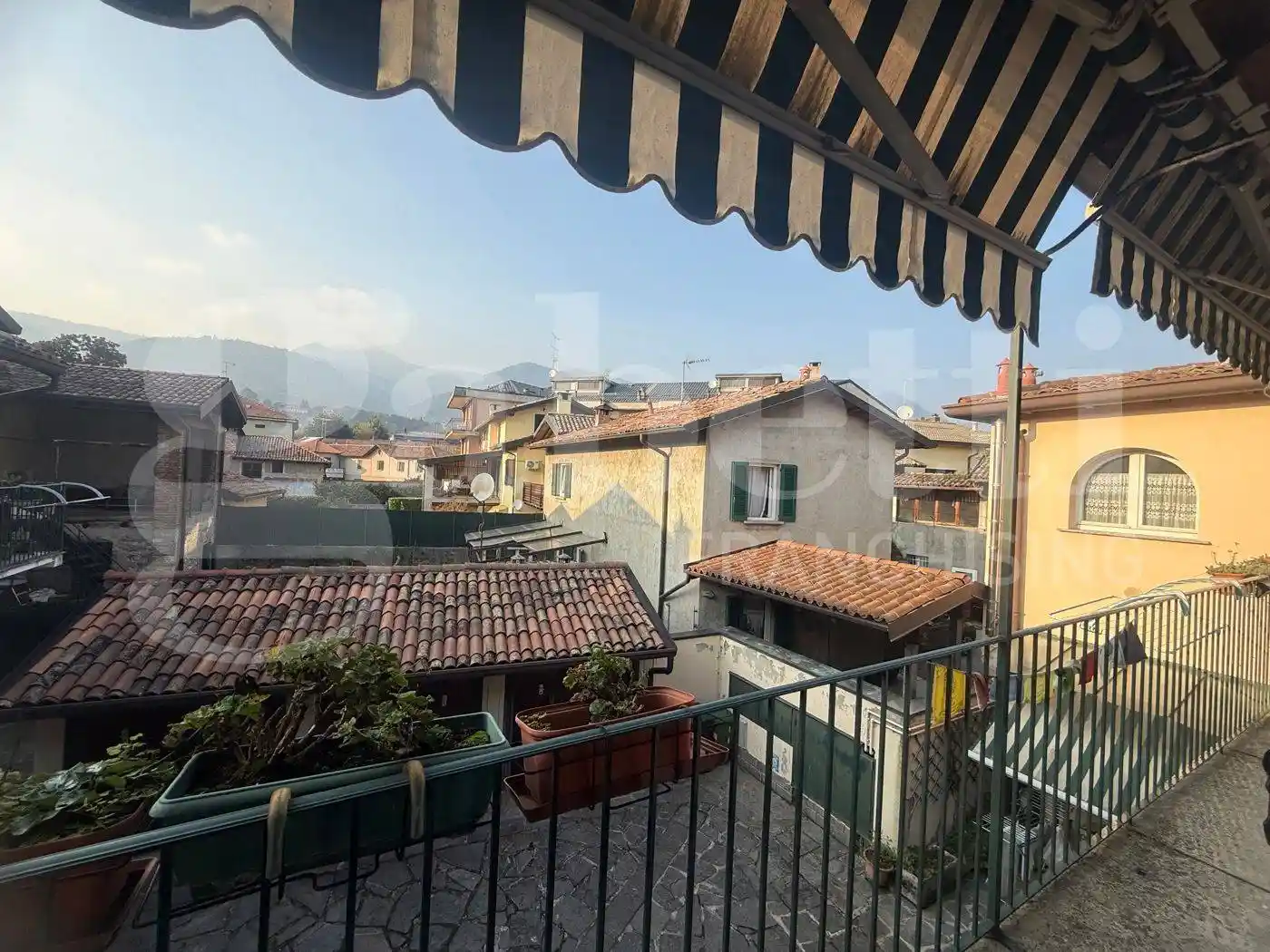 Appartamento in vendita a Erba