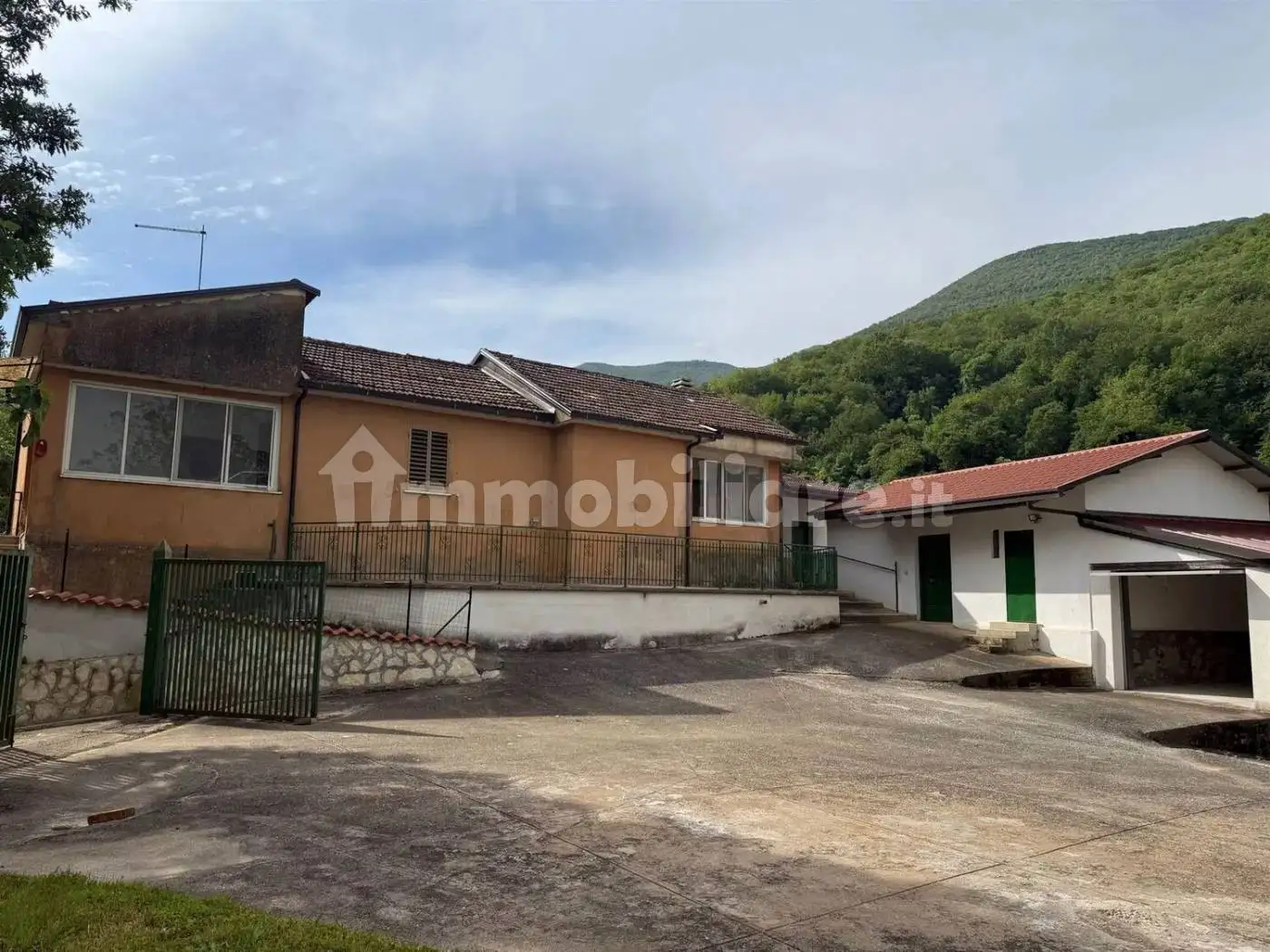 Villa in vendita a Castro dei Volsci