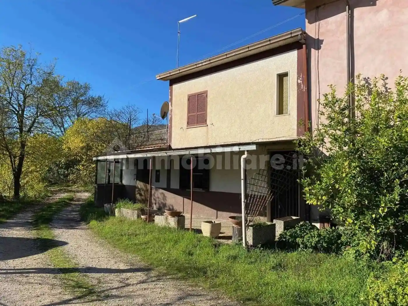 Villa in vendita a San Giovanni Incarico