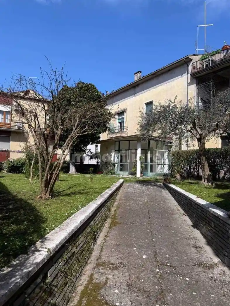 Villa in vendita a Ceprano