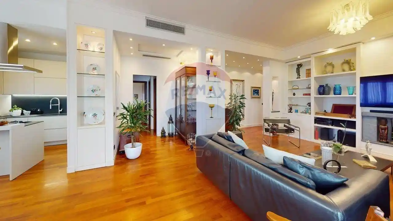 Appartamento in vendita a Viareggio