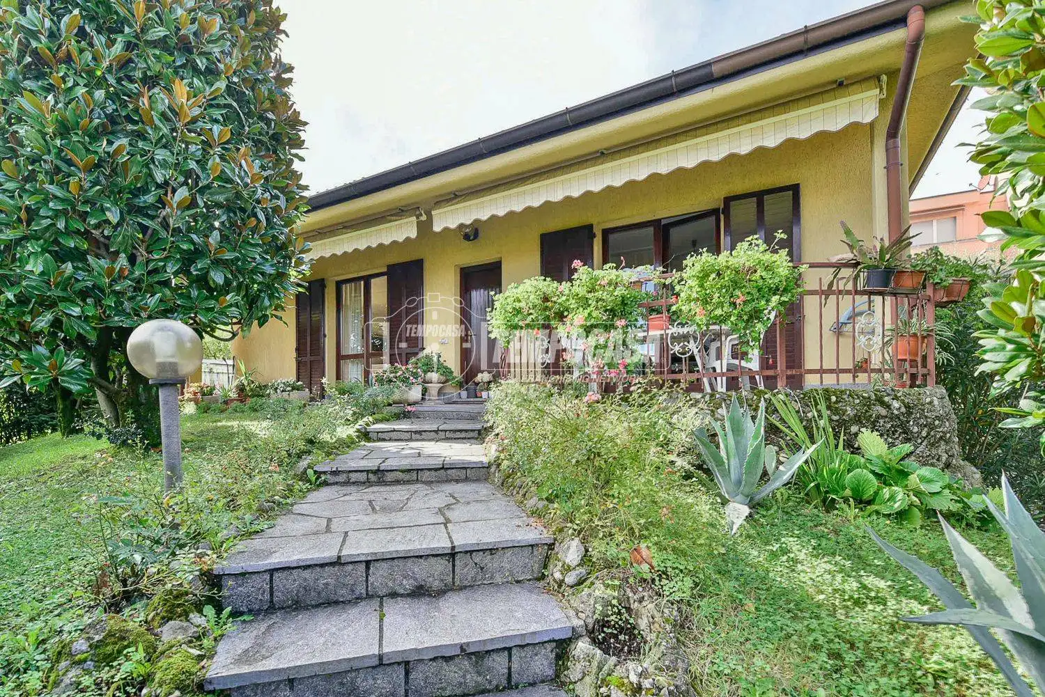 Villa in vendita a Albavilla