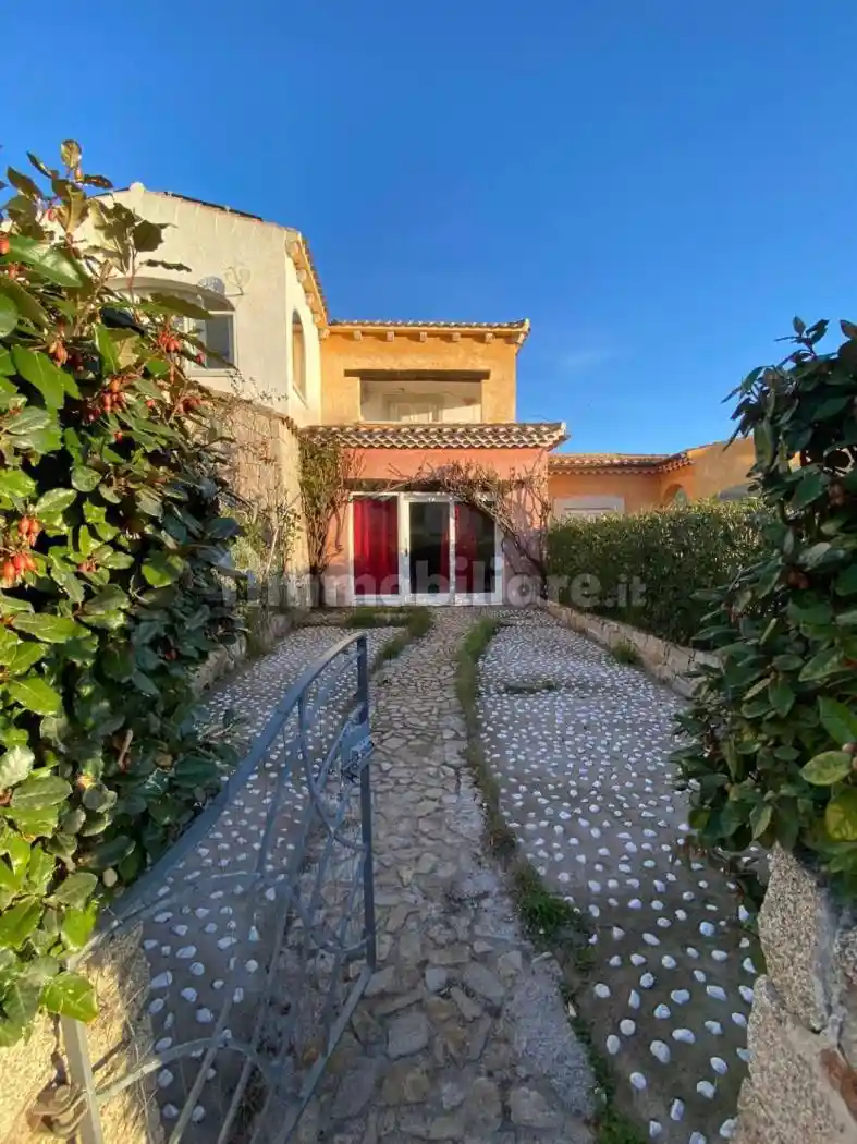 Villetta a schiera in vendita a San Teodoro