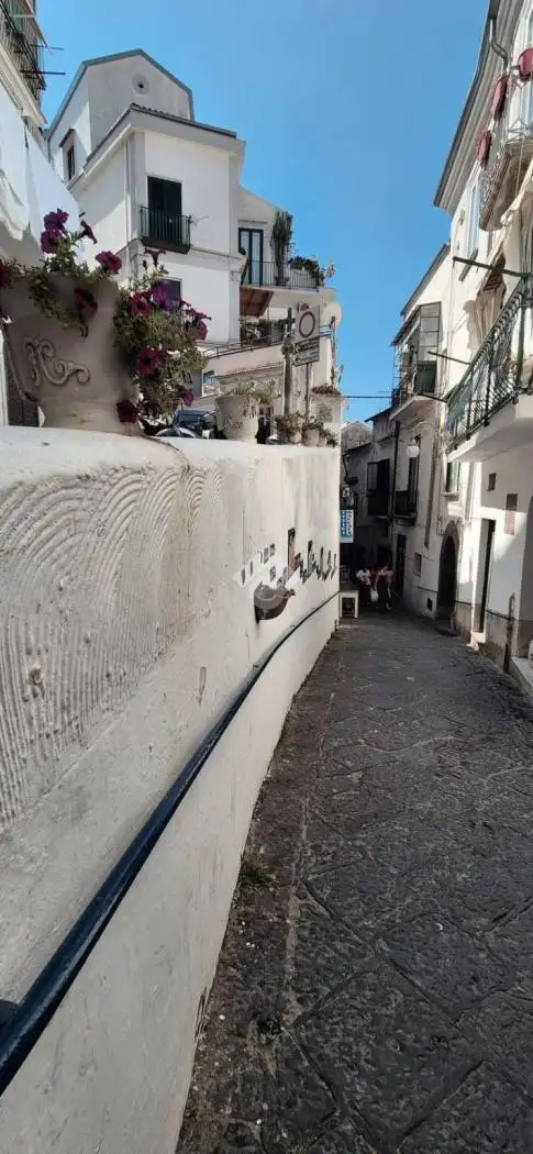 Appartamento in vendita a Vietri sul Mare