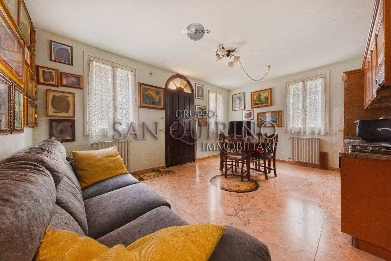 Casa indipendente in vendita a Mirandola