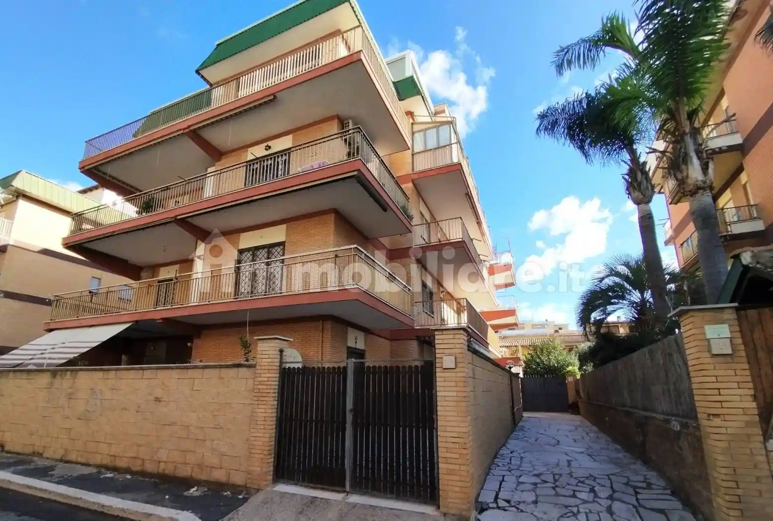 Appartamento in vendita a Pomezia