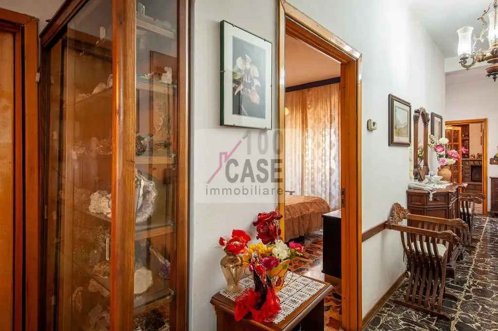 Quadrilocale piazza Fratelli Cervi, Abbadia San Salvatore - foto 2