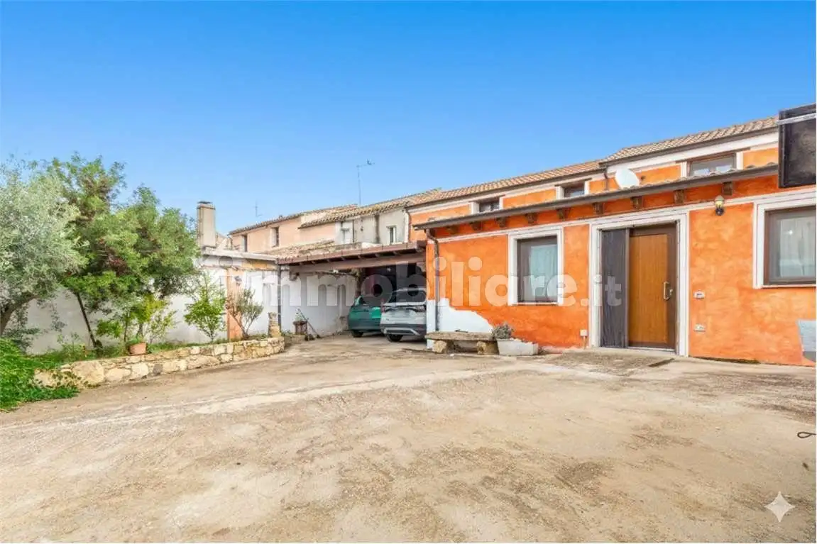 Villa in vendita a Samatzai