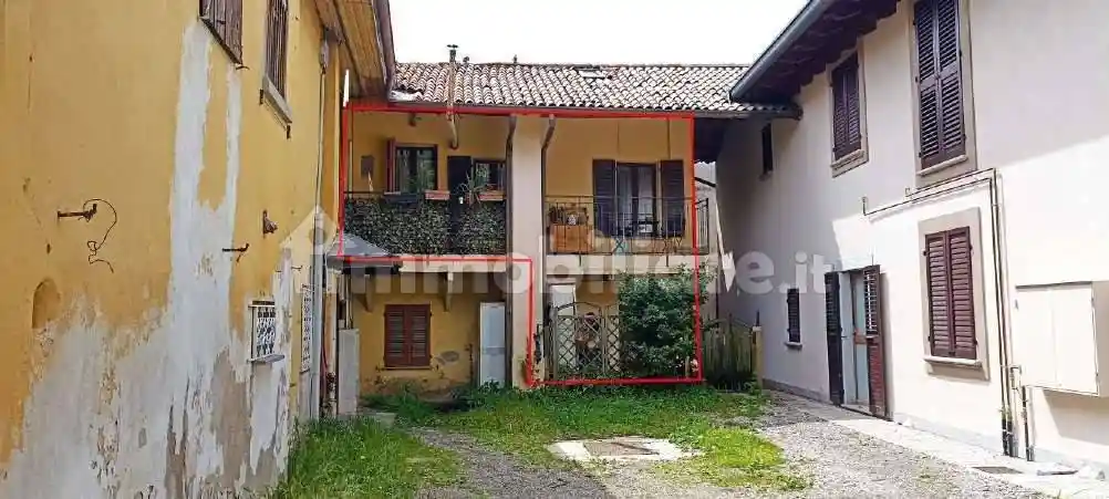 Appartamento in vendita a Besana in Brianza