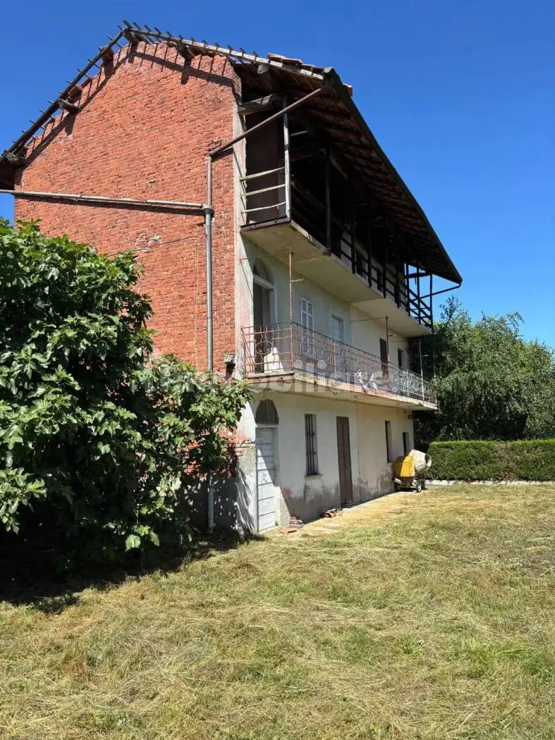 Villa in vendita a Bogogno