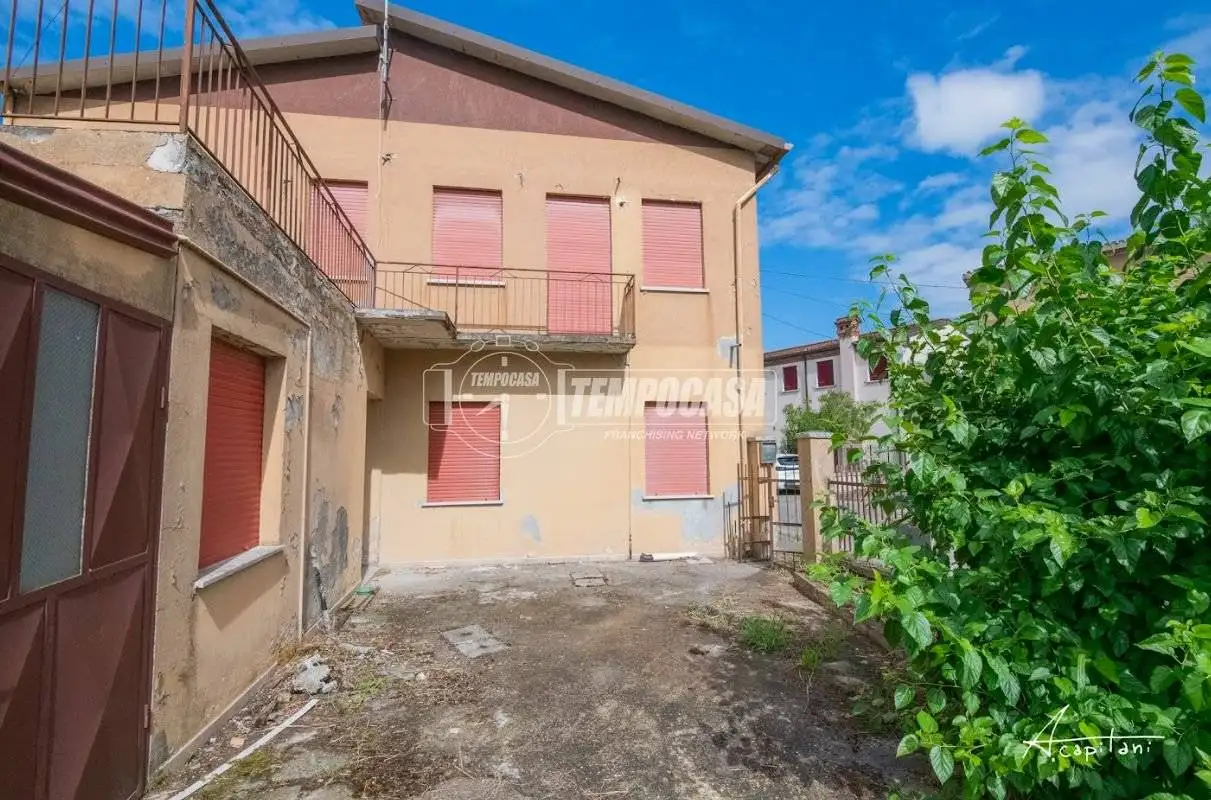 Appartamento in vendita a Rovigo