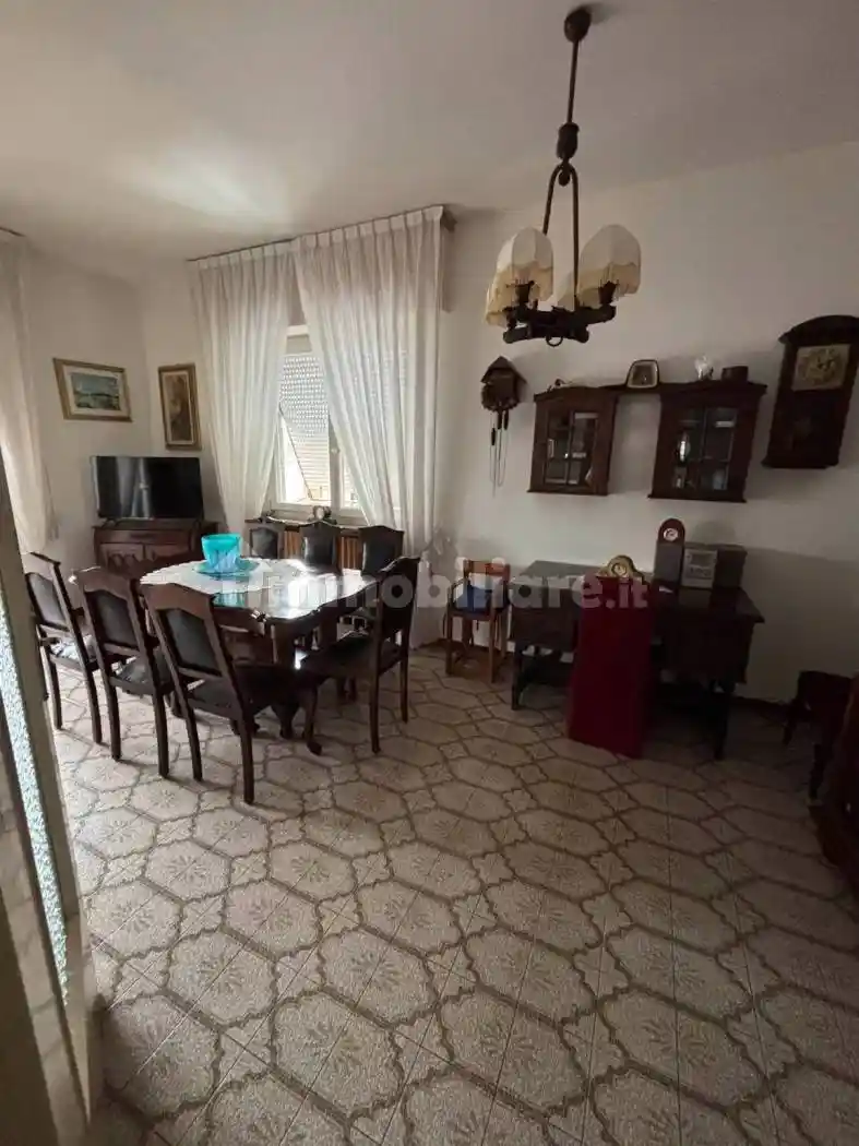 Appartamento in vendita a Borgomanero