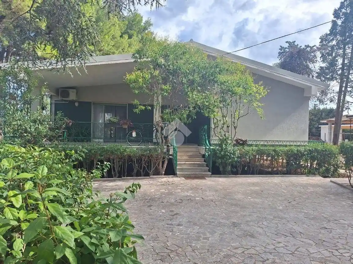 Villa in vendita a Cassano delle Murge