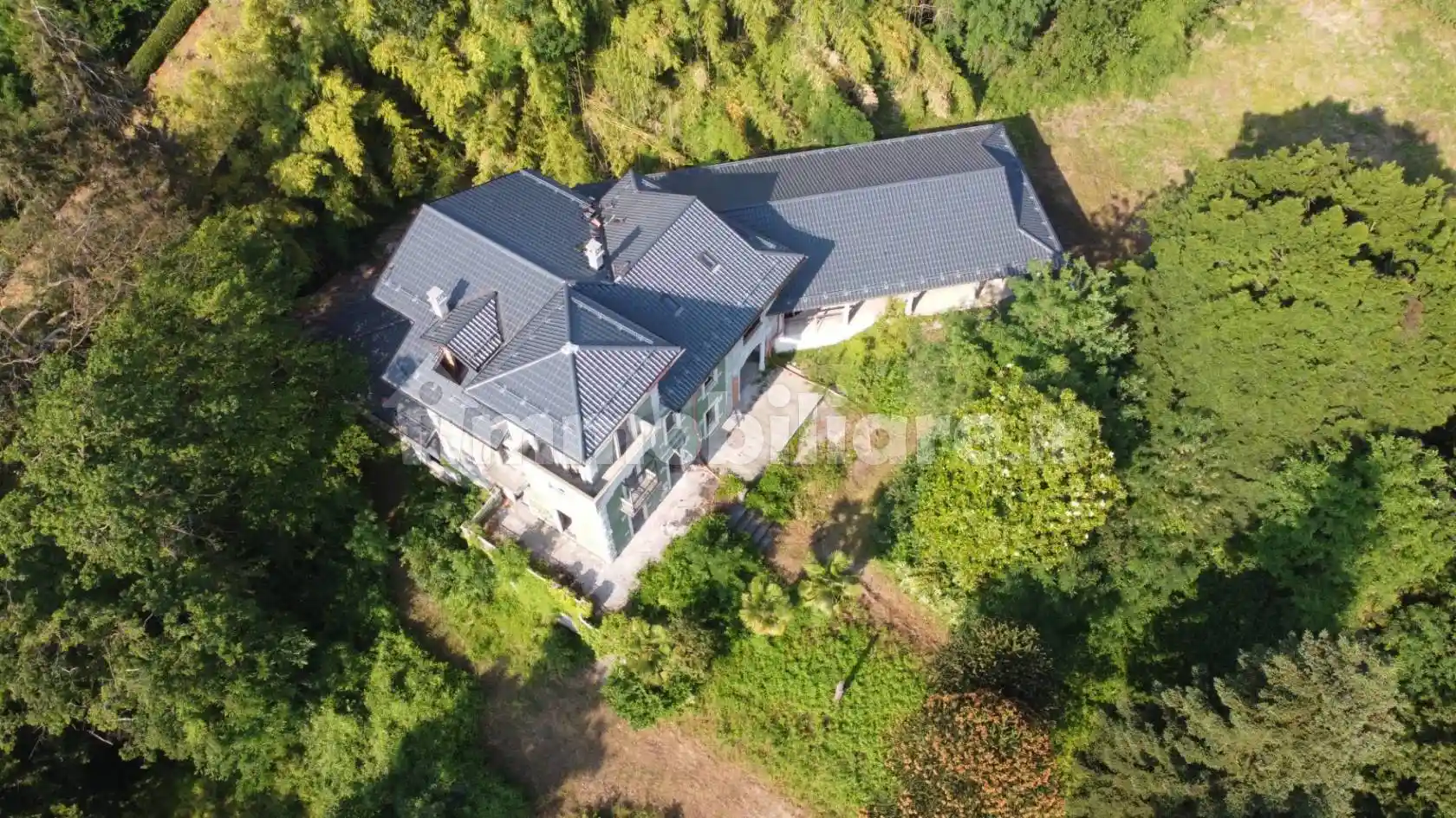 Villa in vendita a Malnate