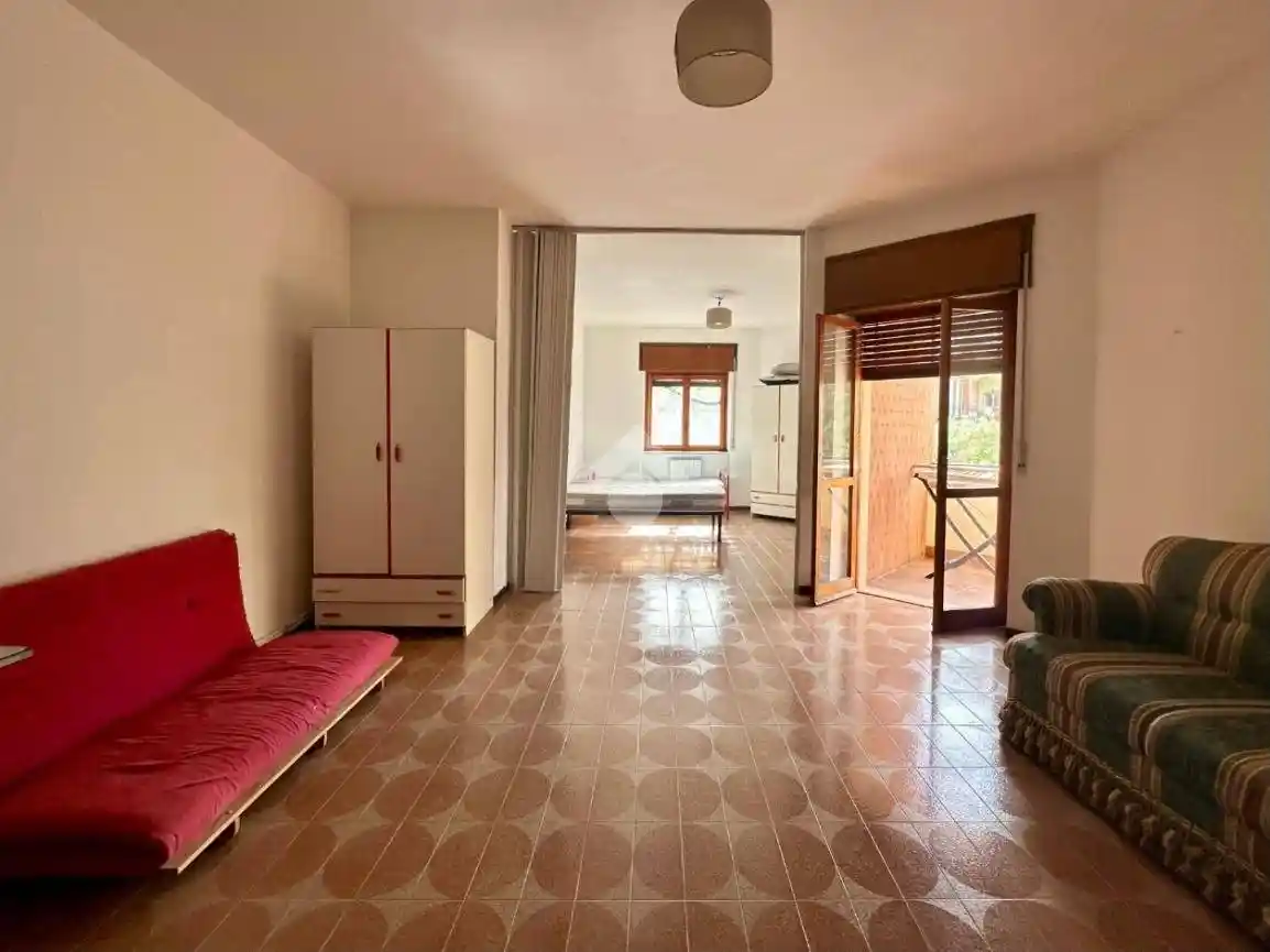 Trilocale viale della Resistenza 81, Roges, Rende - foto 2