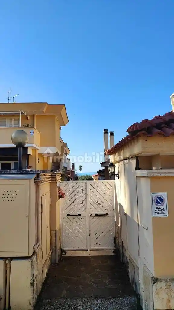 Villa in vendita a Anzio