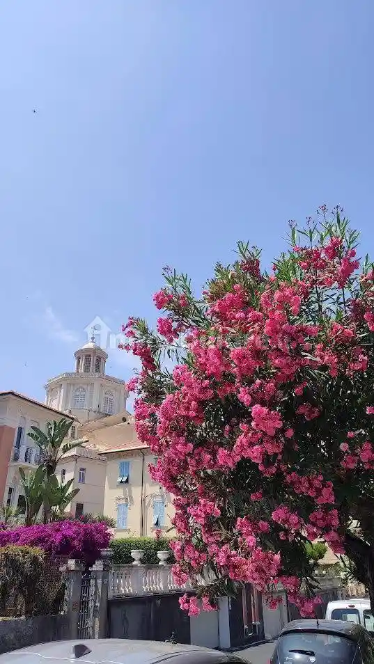 Appartamento in vendita a Imperia