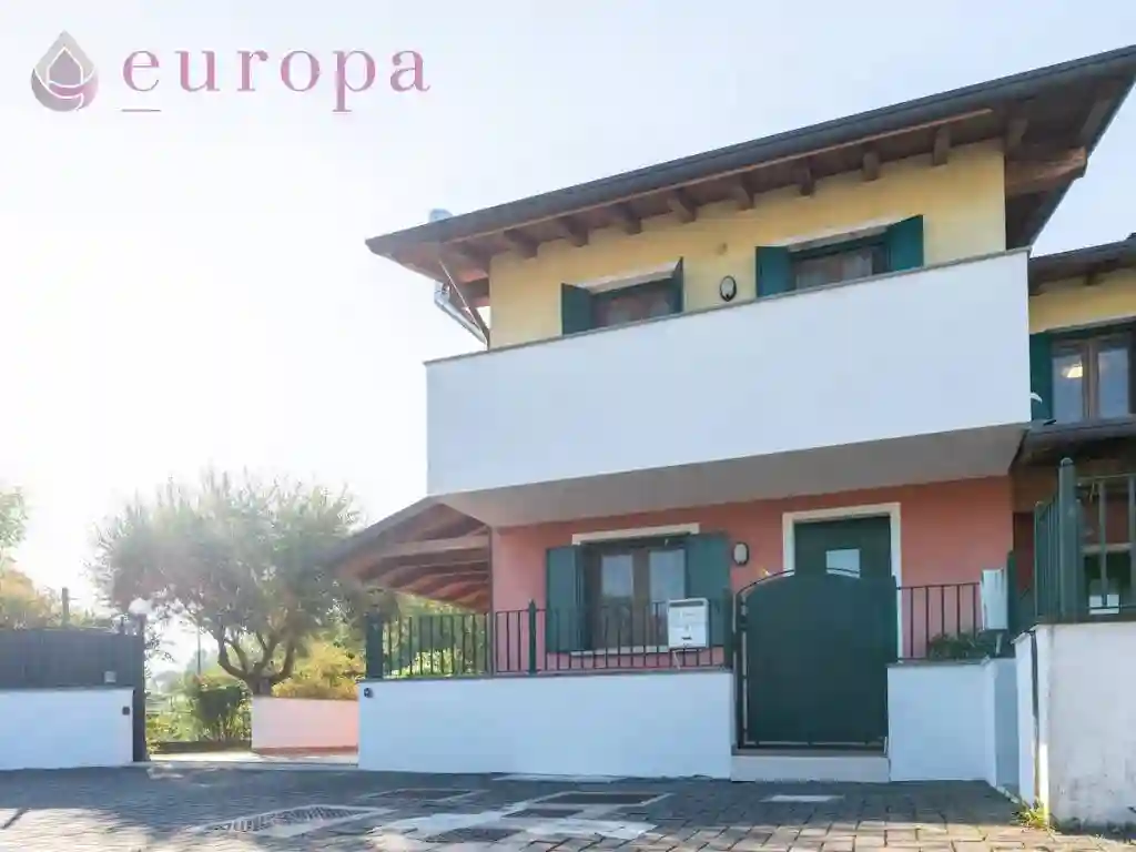 Villetta a schiera - foto 2