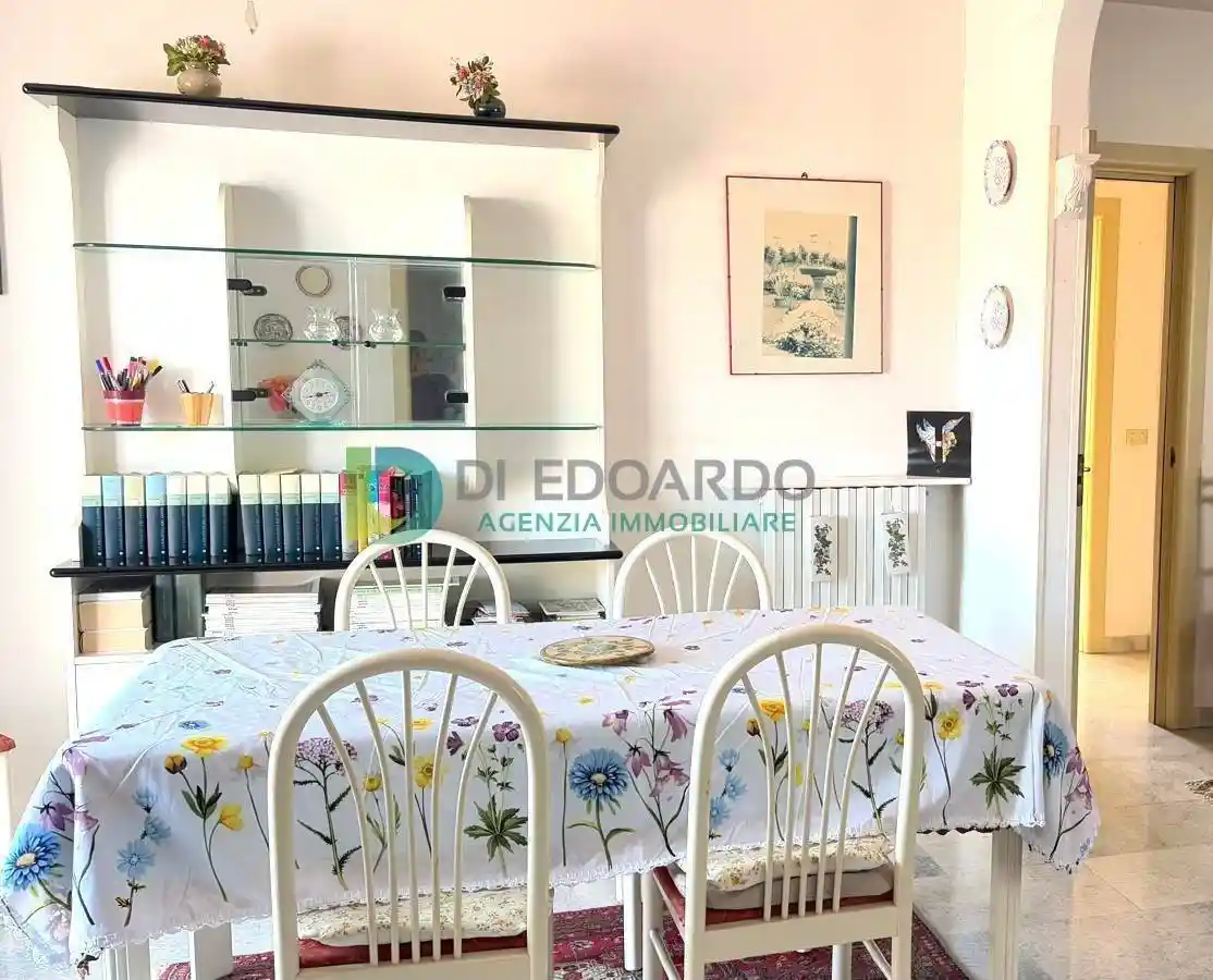 Quadrilocale via Verona 16, Centro, Martinsicuro - foto 3