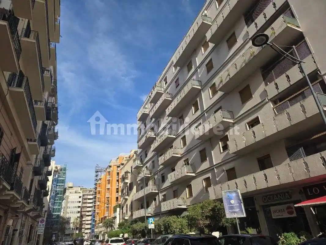 Appartamento in vendita a Palermo