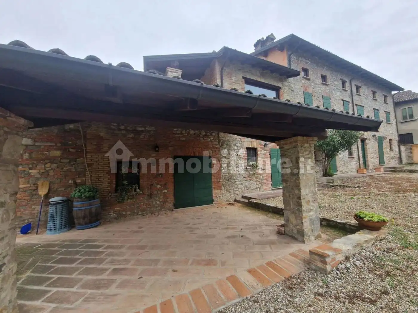 Rustico - Casale in vendita a Montù Beccaria