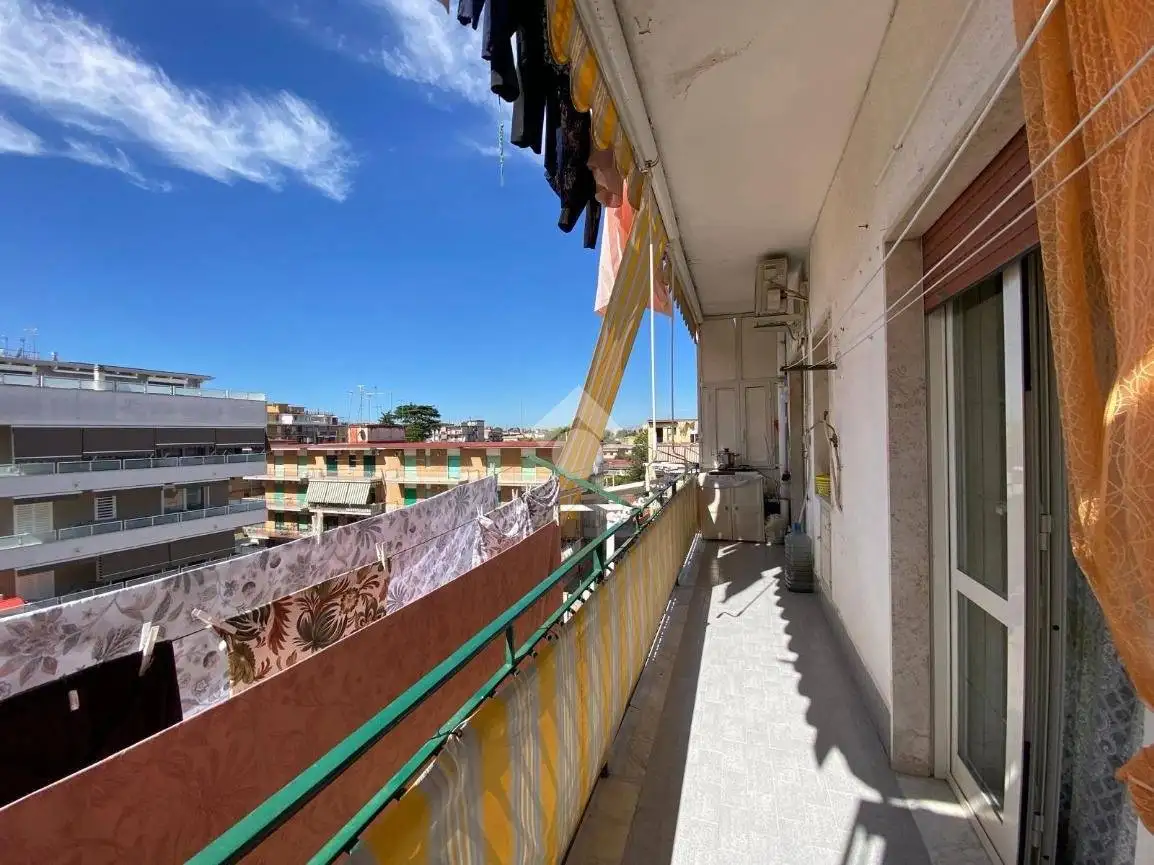 Appartamento in vendita a Napoli