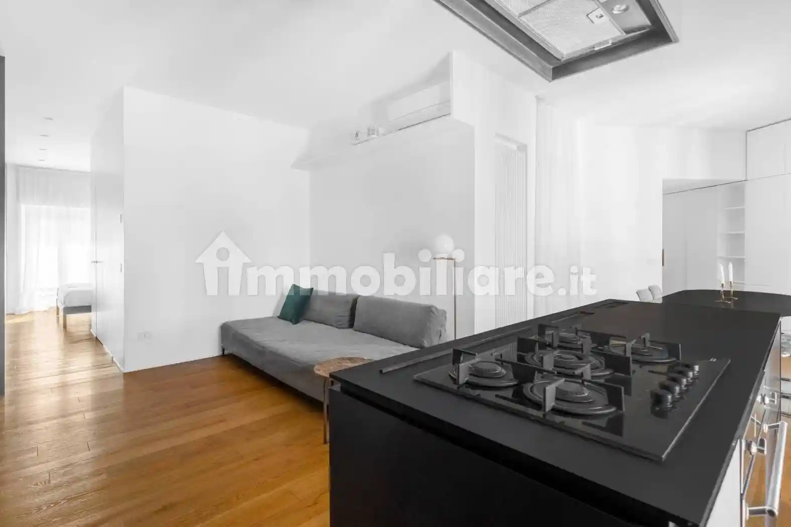 Bilocale via Vincenzo Viviani 2, Centrale, Milano - foto 4