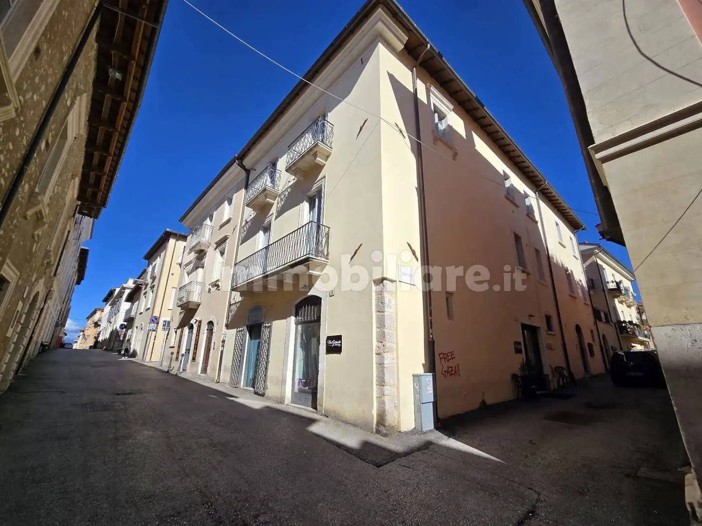 Appartamento in vendita a L'Aquila