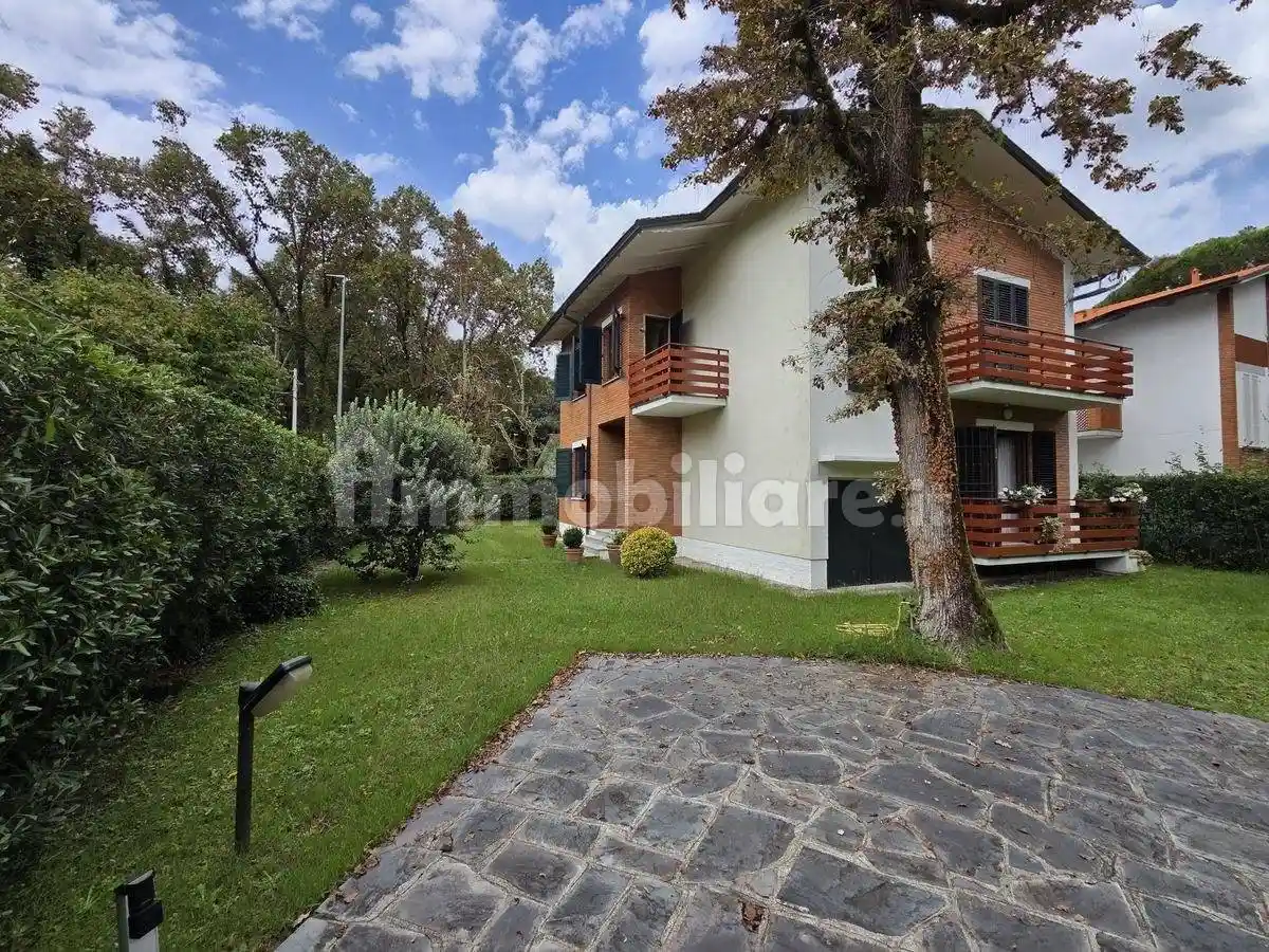Villa in vendita a Massa