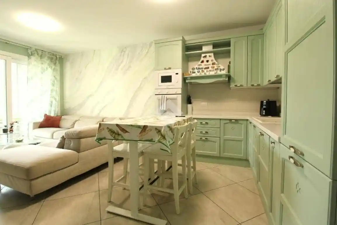 Trilocale via 25 Aprile 153, Brugarolo, Merate - foto 4