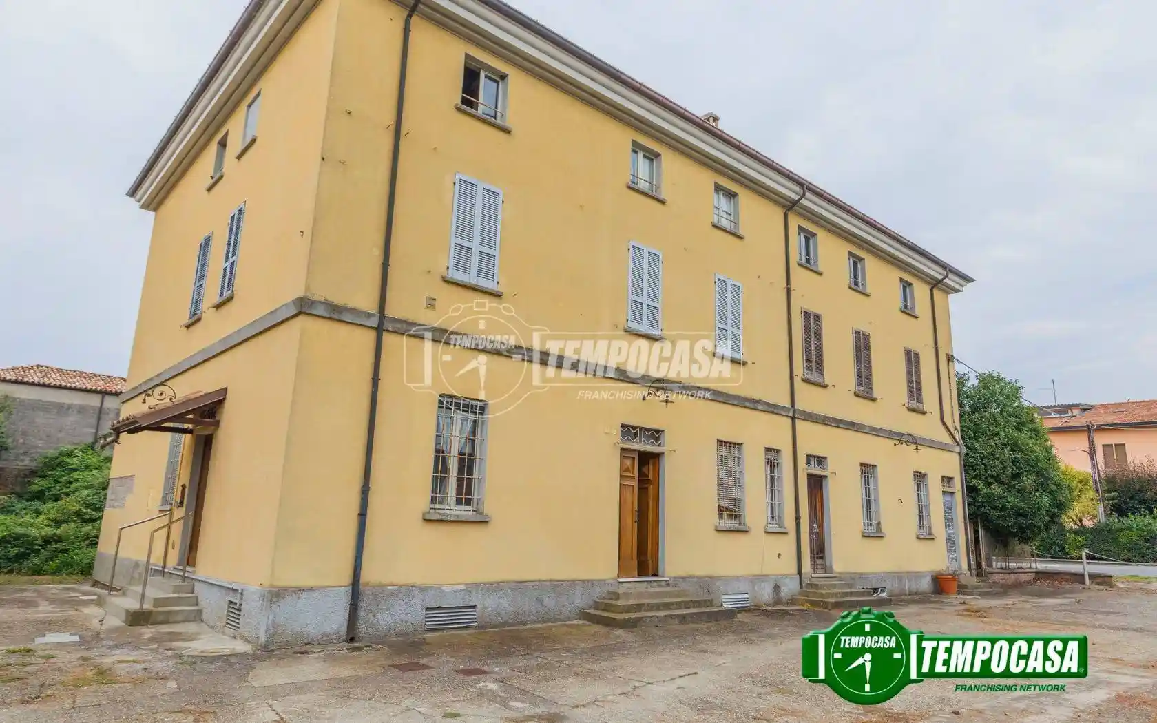 Palazzo - Edificio in Vendita - foto 2