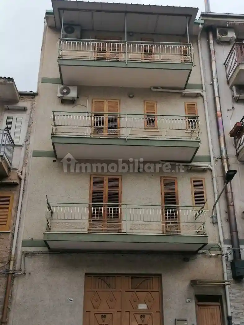 Palazzo - Edificio in vendita a Belmonte Mezzagno