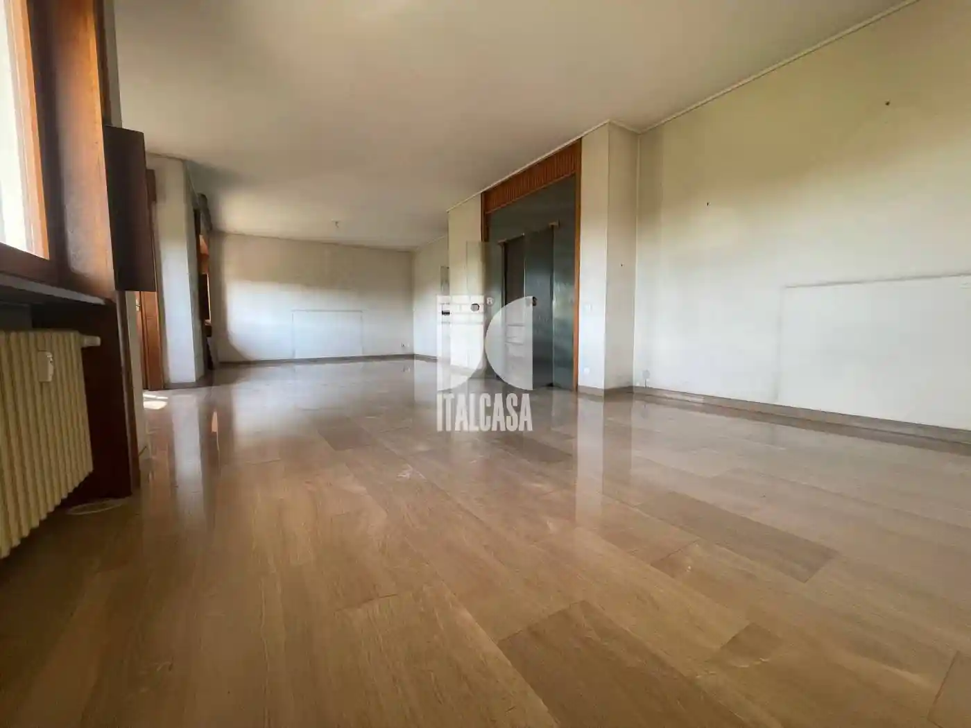 Appartamento quarto piano, Centro, Mantova - foto 2