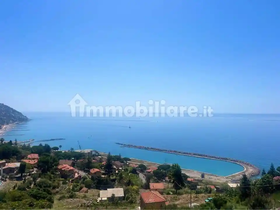 Villa in vendita a Ospedaletti